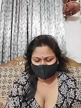Snapshot of munni-506 chatting on 07/27/26, 07:32 munni-506 online show from 07/27/26, 07:32