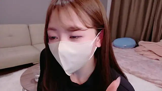 -aotan- online show from 06/07/26, 12:53