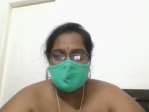 hootypriya online show from 11/08/25, 09:02