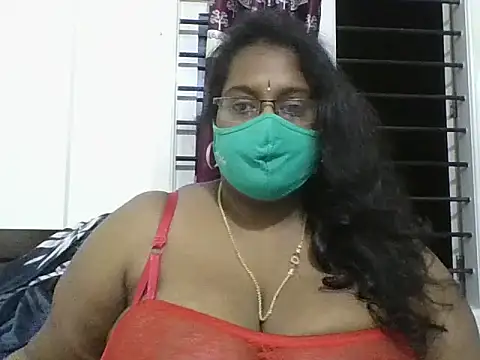 hootypriya online show from 11/26/25, 12:00