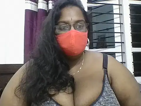 hootypriya online show from 02/10/26, 11:31