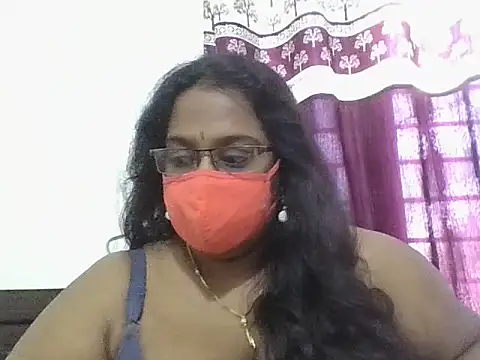 hootypriya online show from 03/07/26, 03:58