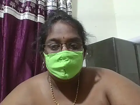 Snapshot of hootypriya chatting on 04/30/26, 08:57 hootypriya online show from 04/30/26, 08:57
