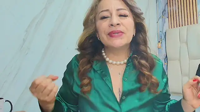 BeatrizSchmidt online show from 11/11/25, 11:32