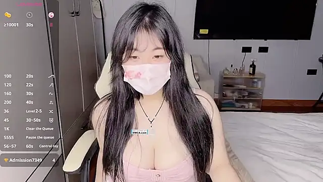 Snapshot of Chayka_21 chatting on 11/05/25, 05:13 Chayka 21 online show from 11/05/25, 05:13