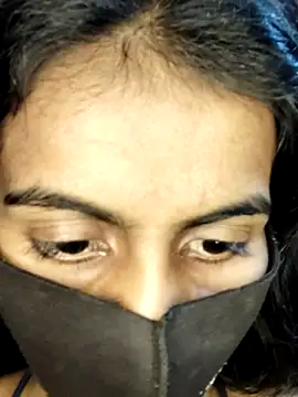 Snapshot of Thaper_Meera2 chatting on 11/07/25, 06:19 Thaper Meera2 online show from 11/07/25, 06:19