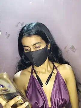 Snapshot of Thaper_Meera2 chatting on 05/17/26, 02:09 Thaper Meera2 online show from 05/17/26, 02:09