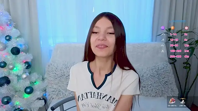 Little  Lunaa online show from 01/11/26, 09:58