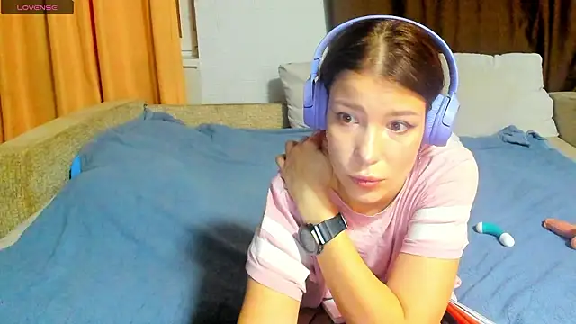 Eva purrr  online show from 02/03/26, 10:09