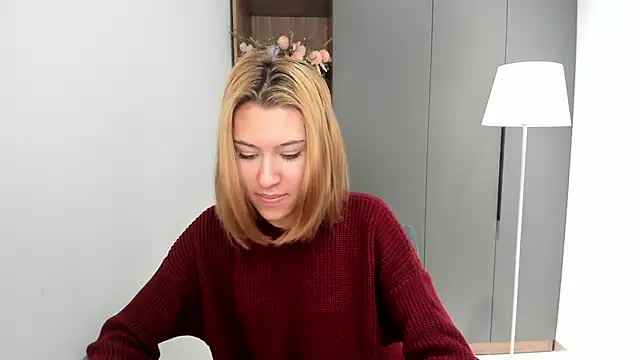 Snapshot of MariePelyo chatting on 11/05/25, 05:51 MariePelyo online show from 11/05/25, 05:51