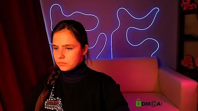 kelly may1 online show from 11/10/25, 12:26