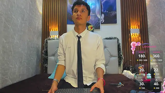 Elian Julian online show from 11/24/25, 09:58