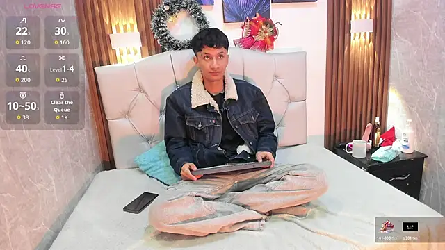 Elian Julian online show from 12/04/25, 11:35