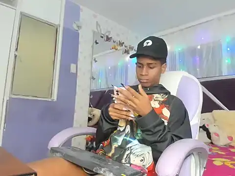 Santy bigcock 01 online show from 11/21/25, 03:11