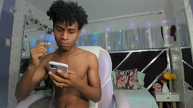Santy bigcock 01 online show from 03/21/26, 11:59