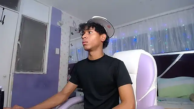Santy bigcock 01 online show from 04/10/26, 04:23