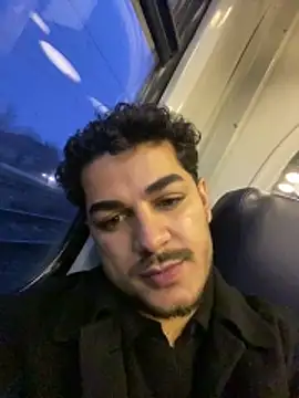 MorenoVelvet online show from 12/20/25, 02:57