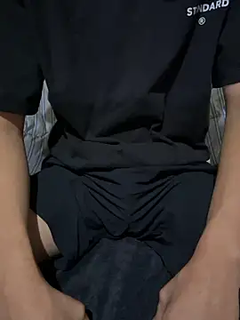 Snapshot of ilim111 chatting on 11/08/25, 01:55 ilim111 online show from 11/08/25, 01:55