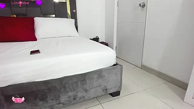 CatleyaSmith online show from 02/24/26, 01:31