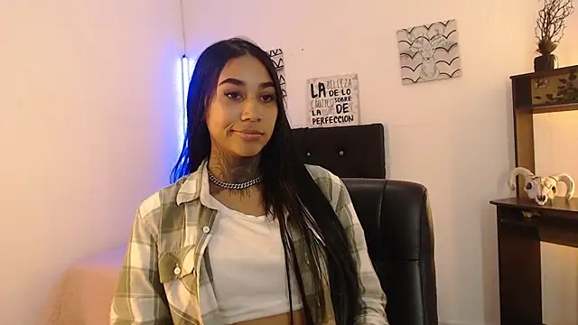 lyam ebony  online show from 02/11/26, 07:52