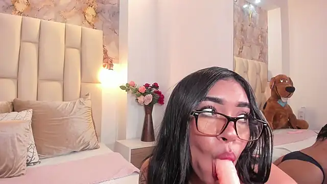 Snapshot of ruby_monarca chatting on 11/06/25, 01:56 ruby monarca online show from 11/06/25, 01:56