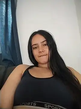 Snapshot of Zoe_Raven11 chatting on 05/28/26, 01:52 Zoe Raven11 online show from 05/28/26, 01:52