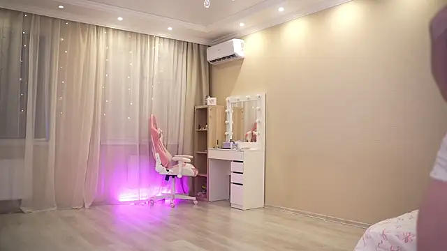 Bananalizzy online show from 01/10/26, 01:57