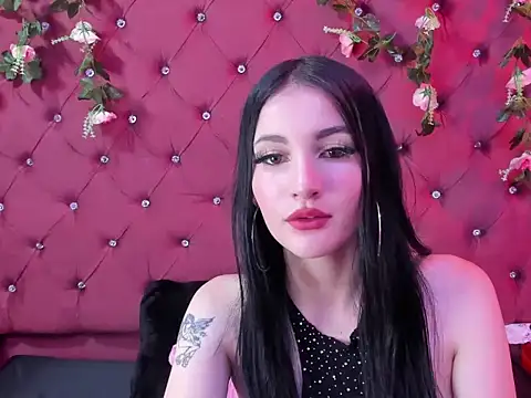 Saileth Rossy online show from 11/10/25, 07:57