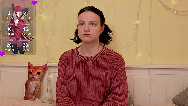 LatinaHuguenin online show from 12/05/25, 07:06