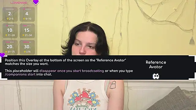 LatinaHuguenin online show from 12/16/25, 07:02