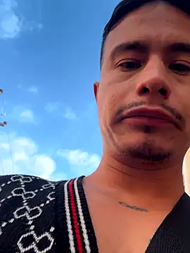 Snapshot of RaySullivan chatting on 11/22/25, 09:03 RaySullivan online show from 11/22/25, 09:03