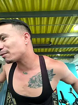 Snapshot of RaySullivan chatting on 12/19/25, 04:03 RaySullivan online show from 12/19/25, 04:03