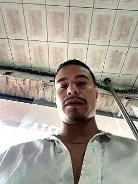 Snapshot of RaySullivan chatting on 01/11/26, 04:34 RaySullivan online show from 01/11/26, 04:34