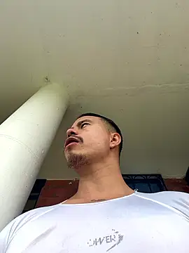 Snapshot of RaySullivan chatting on 01/13/26, 05:07 RaySullivan online show from 01/13/26, 05:07