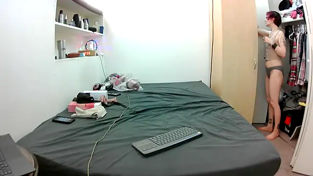 Empress Lilith online show from 01/15/26, 06:33