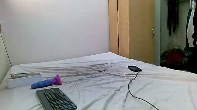 Snapshot of Empress_Lilith chatting on 06/23/26, 04:38 Empress Lilith online show from 06/23/26, 04:38