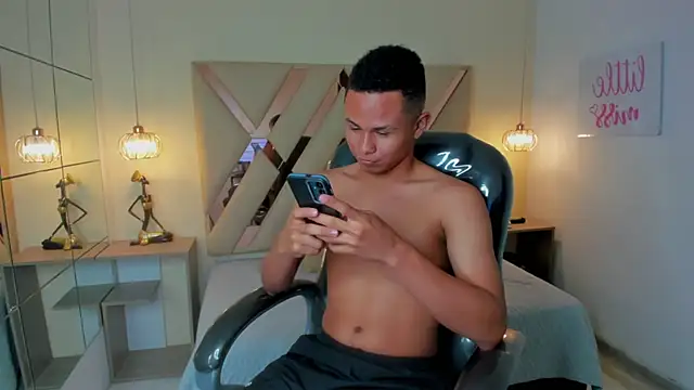 Liams18 online show from 11/16/25, 12:05