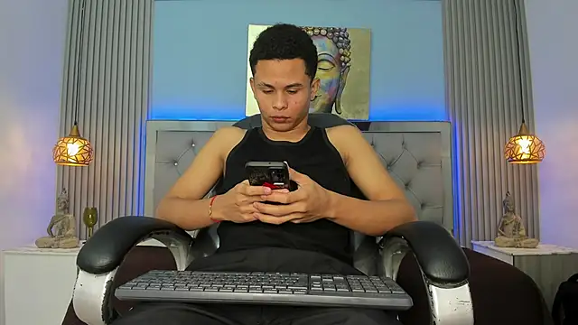 Liams18 online show from 05/26/26, 03:46