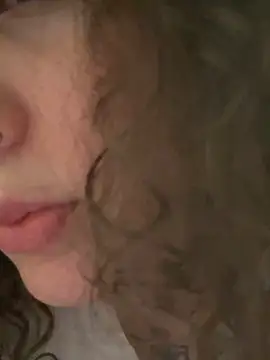 Snapshot of antonellastonne chatting on 11/09/25, 08:51 antonellastonne online show from 11/09/25, 08:51