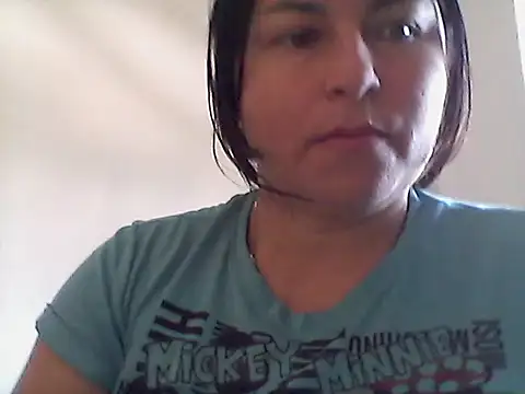 Snapshot of orianaxx01 chatting on 11/07/25, 05:13 orianaxx01 online show from 11/07/25, 05:13