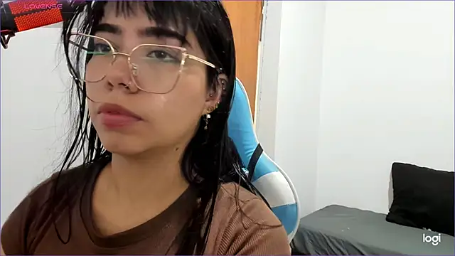 Eliza Blue online show from 12/22/25, 06:49