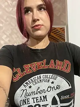 Snapshot of JimenaWhite chatting on 11/09/25, 04:55 JimenaWhite online show from 11/09/25, 04:55