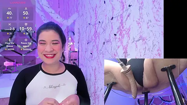 DaphneContry online show from 12/17/25, 05:13