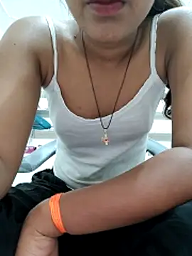 Isha kumari 69 online show from 02/26/26, 04:39