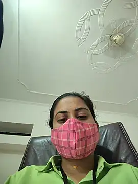 Snapshot of Isha_kumari_69 chatting on 06/13/26, 10:24 Isha kumari 69 online show from 06/13/26, 10:24