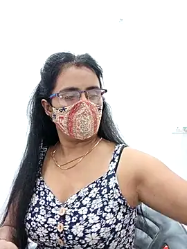 sanjana077 online show from 04/07/26, 04:24