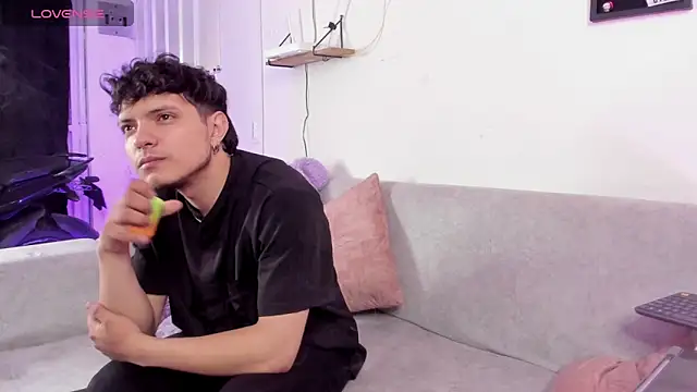 MidNightTouch-21 online show from 11/19/25, 04:34