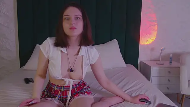 Ruby de Cherry online show from 04/18/26, 12:20