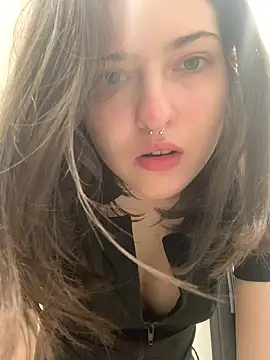 Snapshot of Ruby_de_Cherry chatting on 07/14/26, 12:33 Ruby de Cherry online show from 07/14/26, 12:33
