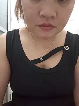 linh-xinh18 online show from 11/07/25, 05:24